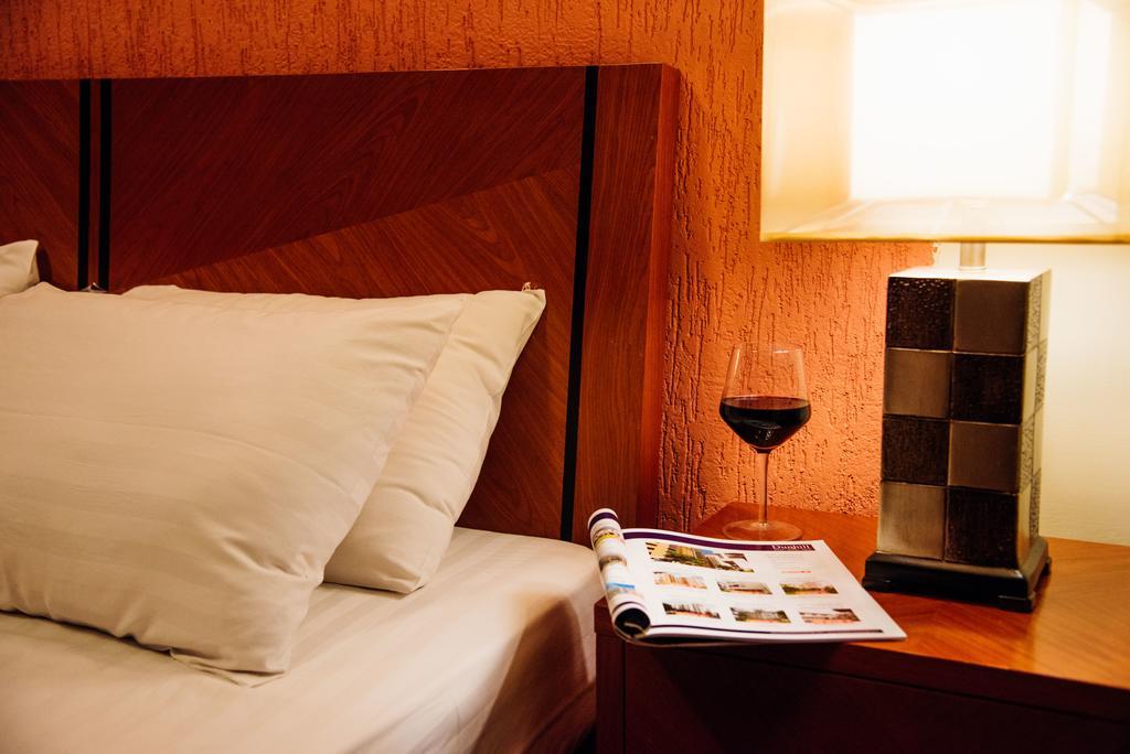 Gemsuites Serviced Apartments State House Nairobi Eksteriør billede